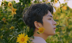 ‘Thầy Ngạn’ Trần Nghĩa của ‘Mắt biếc’ tung loạt ảnh khoe góc nghiêng điển trai